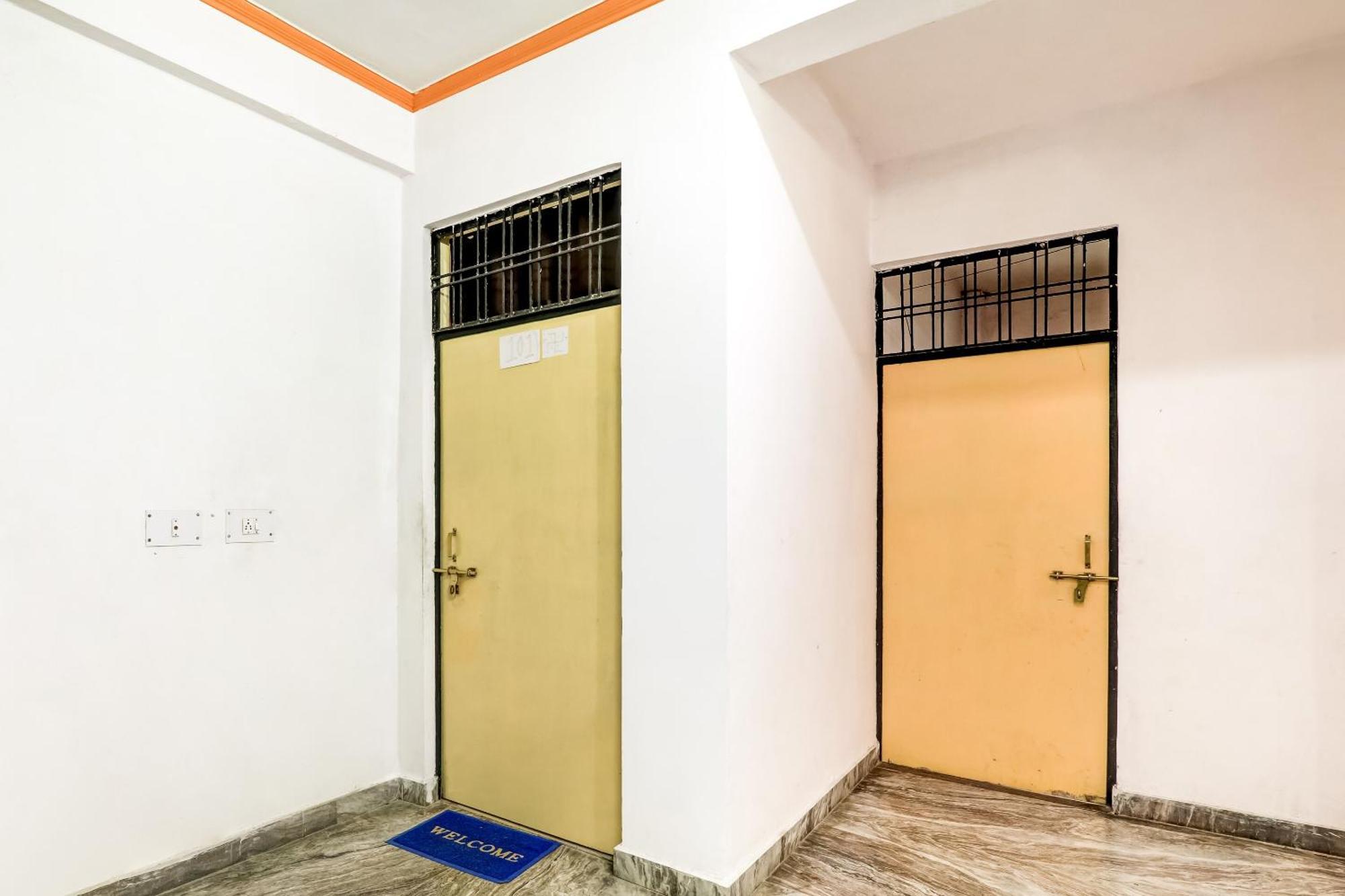 Spot On Ganpati Palace Лакхнау Екстер'єр фото